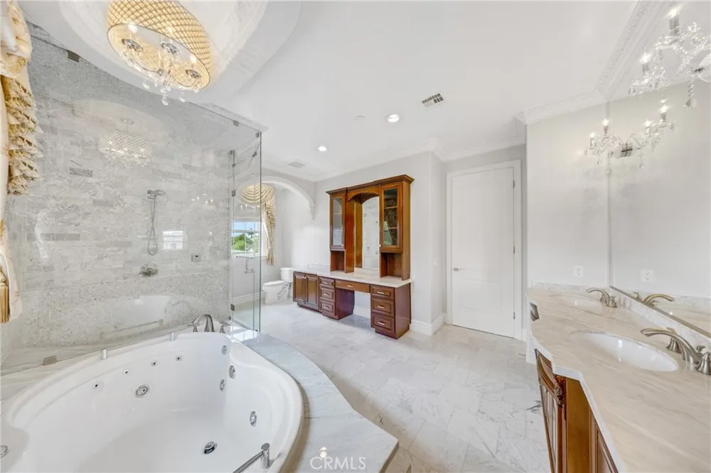2041 S 6th Arcadia, CA 91006