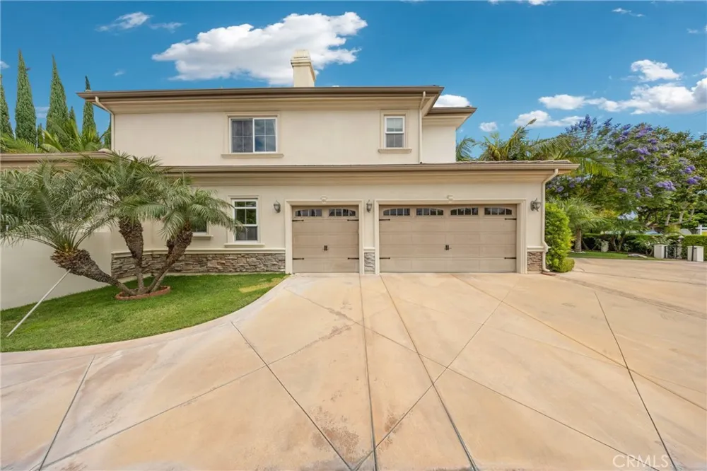 2041 S 6th Arcadia, CA 91006