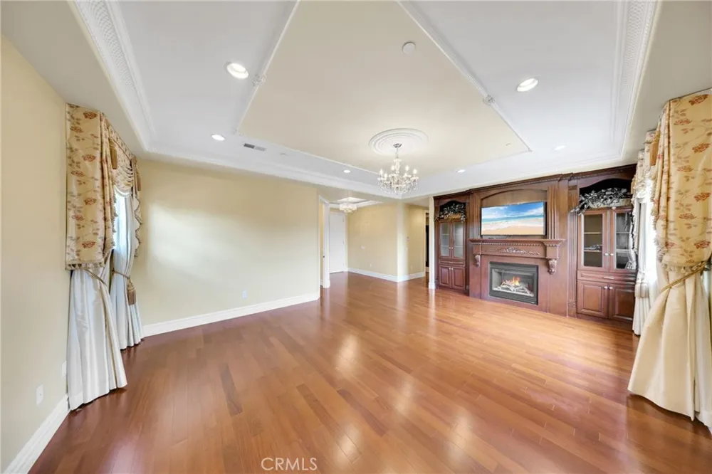 2041 S 6th Arcadia, CA 91006