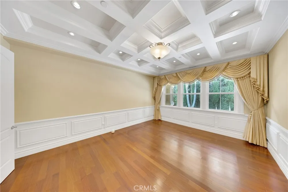 2041 S 6th Arcadia, CA 91006