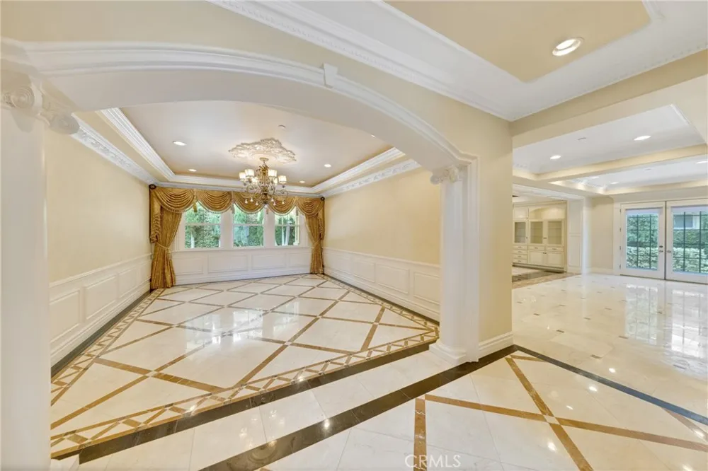 2041 S 6th Arcadia, CA 91006
