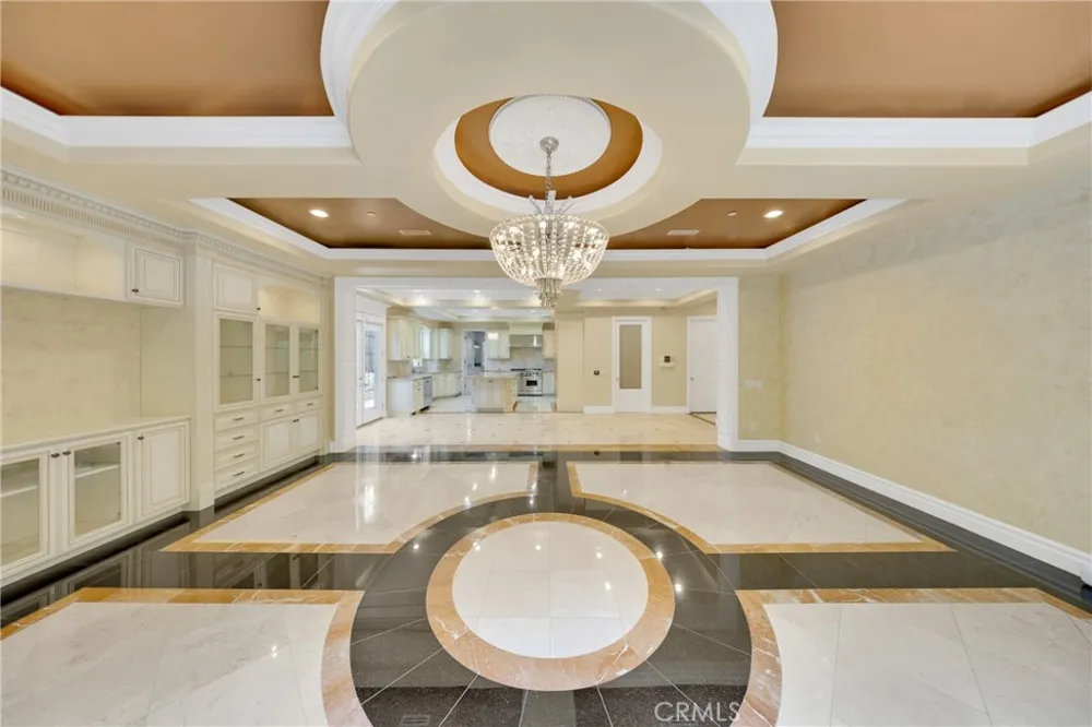 2041 S 6th Arcadia, CA 91006