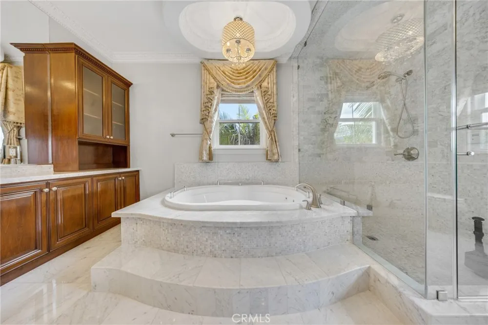 2041 S 6th Arcadia, CA 91006