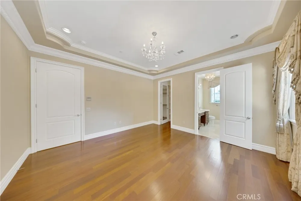 2041 S 6th Arcadia, CA 91006