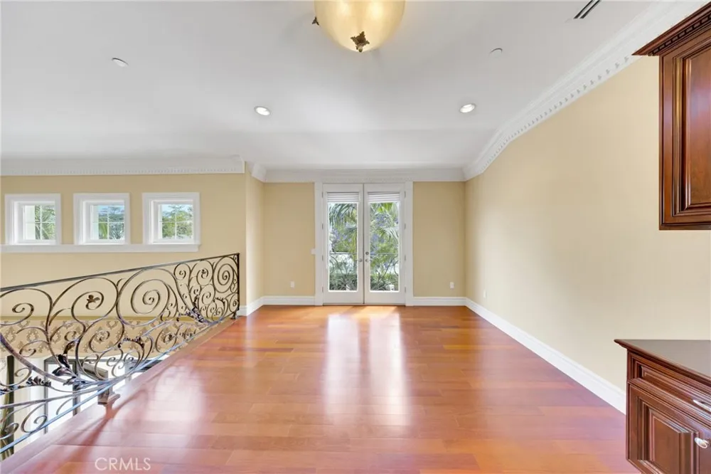 2041 S 6th Arcadia, CA 91006