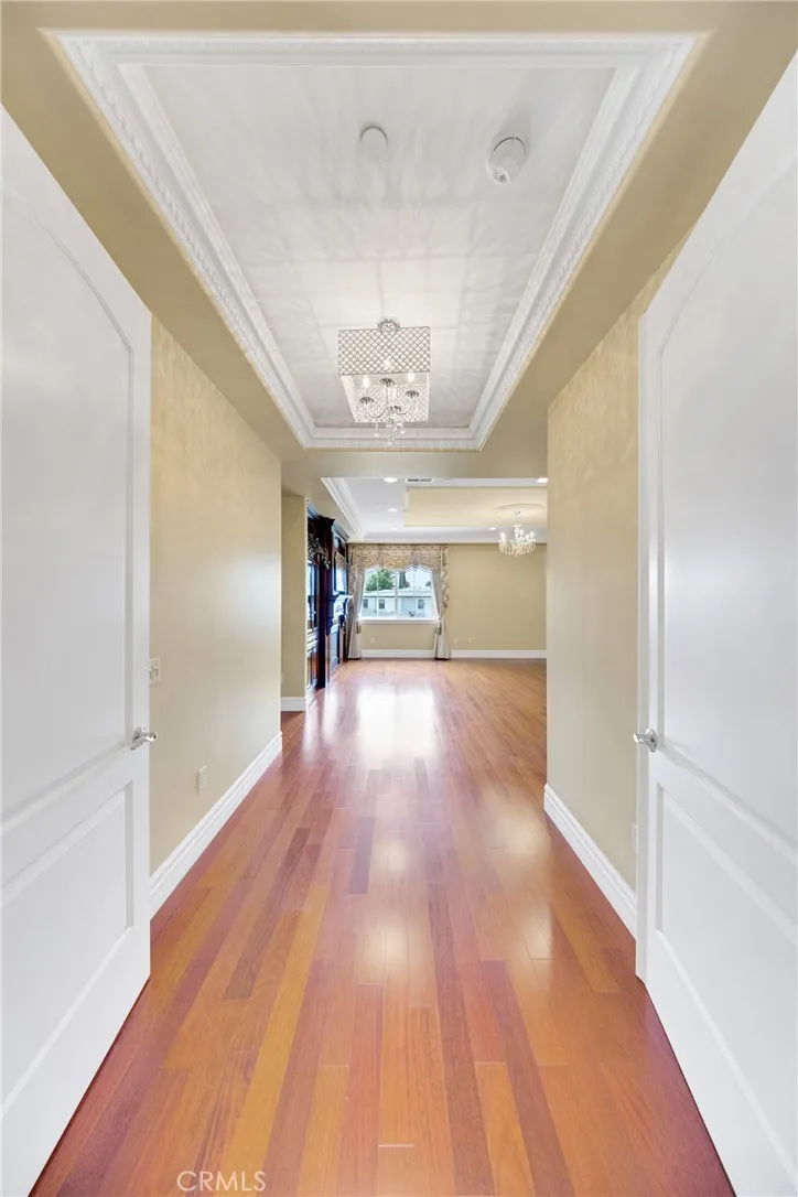 2041 S 6th Arcadia, CA 91006