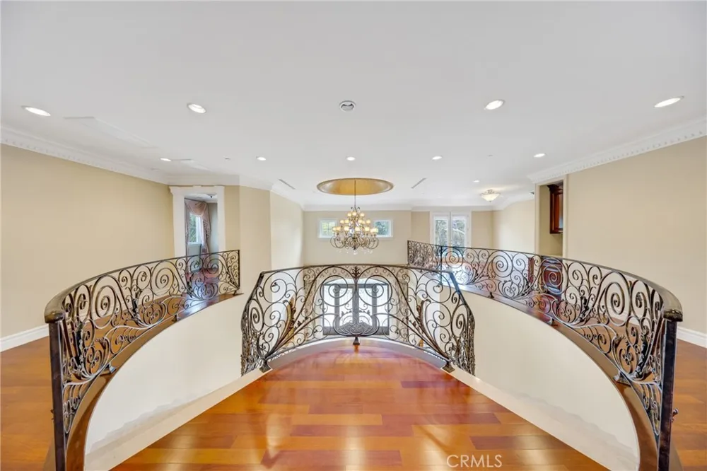 2041 S 6th Arcadia, CA 91006