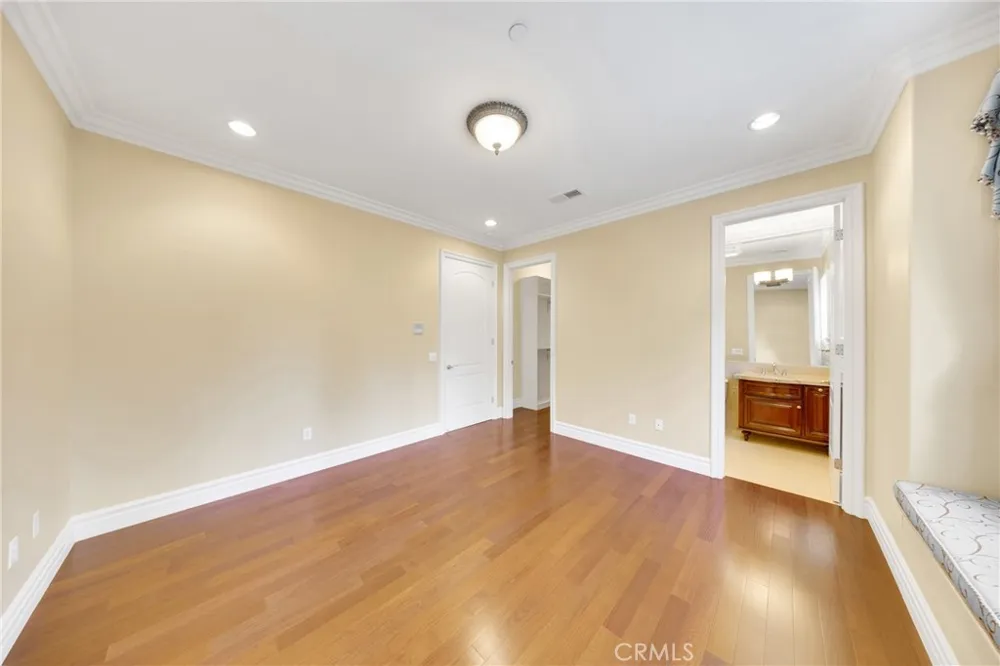 2041 S 6th Arcadia, CA 91006