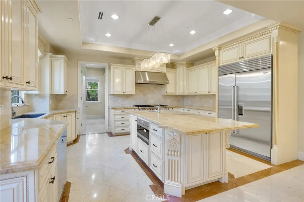 2041 S 6th Arcadia, CA 91006
