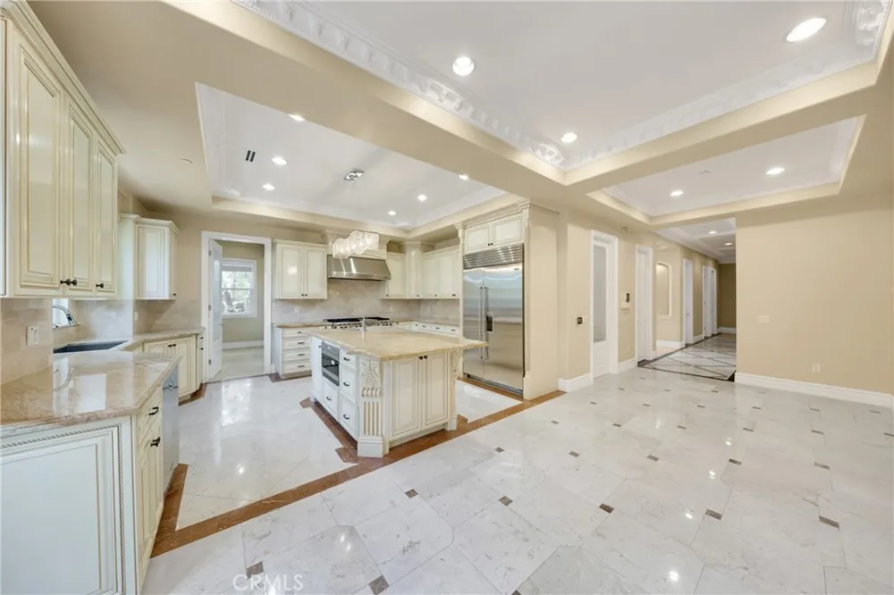 2041 S 6th Arcadia, CA 91006