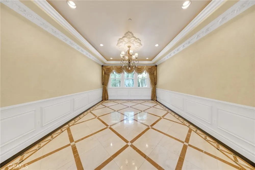 2041 S 6th Arcadia, CA 91006