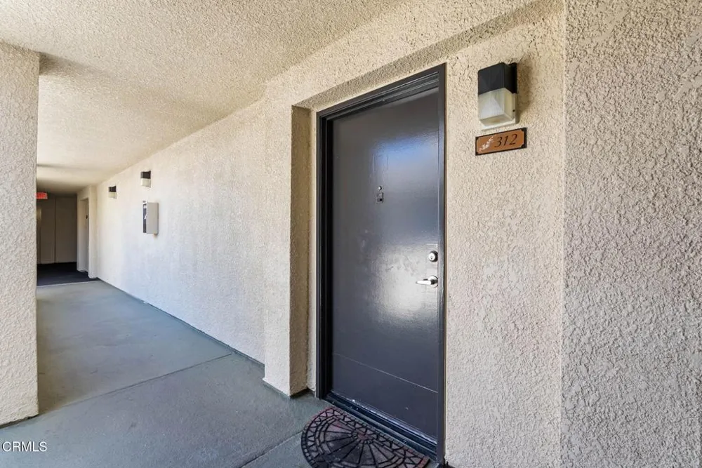5565 Canoga Avenue #312 Woodland Hills, CA 91367