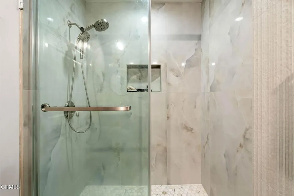 5565 Canoga Avenue #312 Woodland Hills, CA 91367