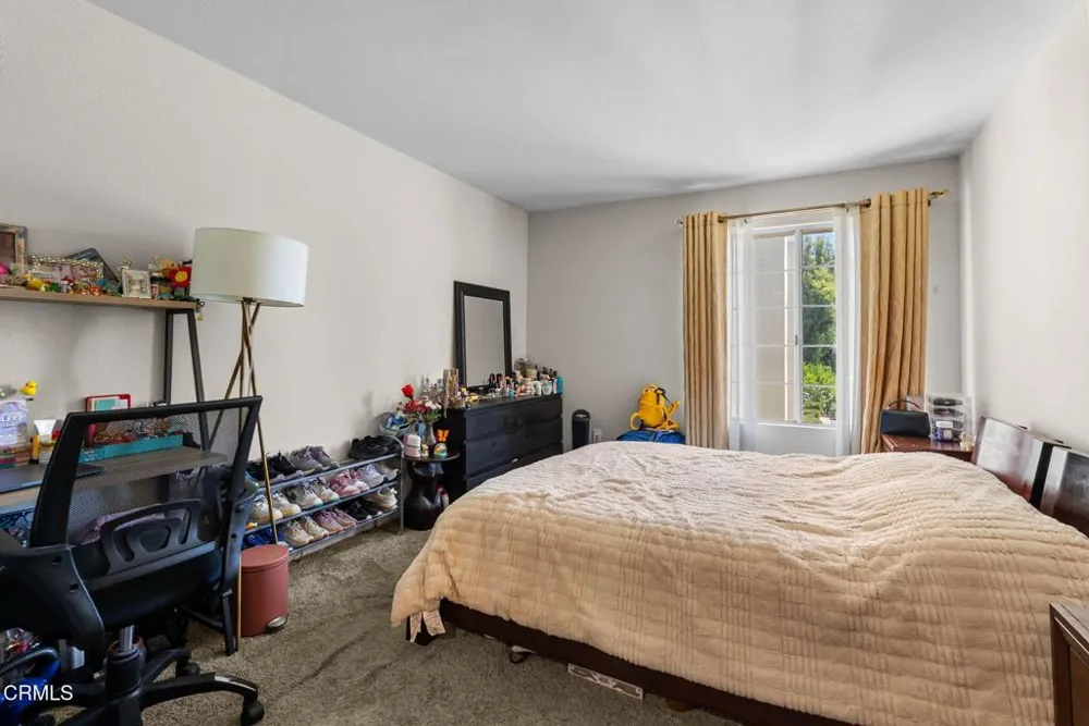 5565 Canoga Avenue #312 Woodland Hills, CA 91367