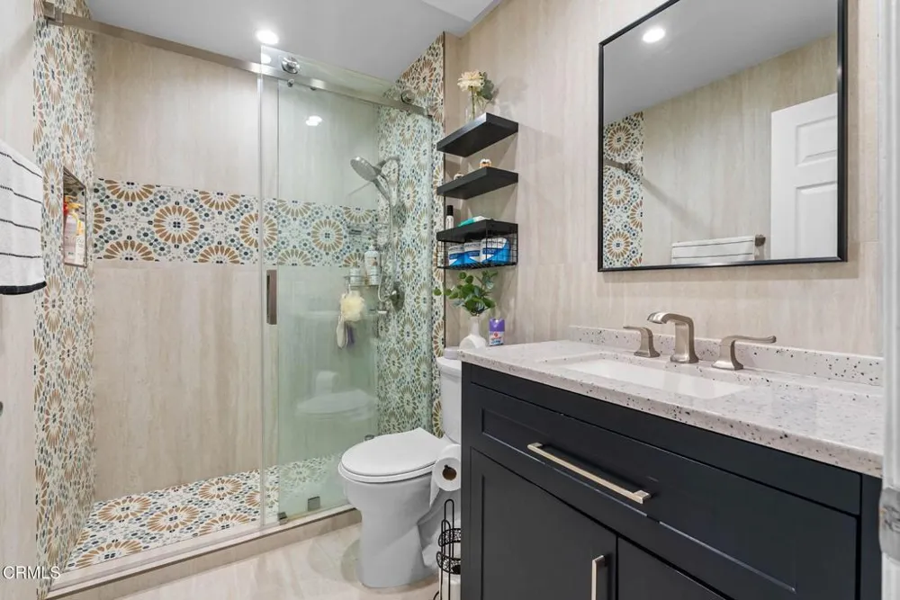 5565 Canoga Avenue #312 Woodland Hills, CA 91367