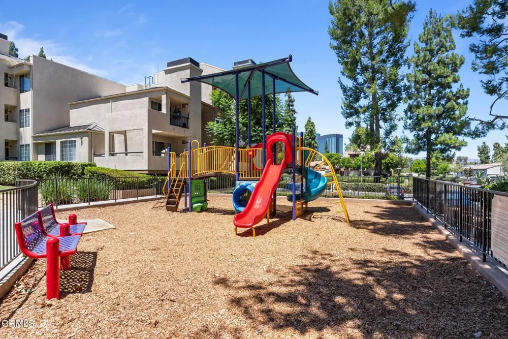 5565 Canoga Avenue #312 Woodland Hills, CA 91367