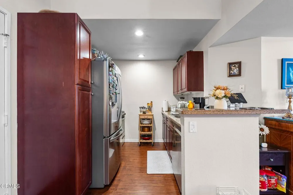 5565 Canoga Avenue #312 Woodland Hills, CA 91367