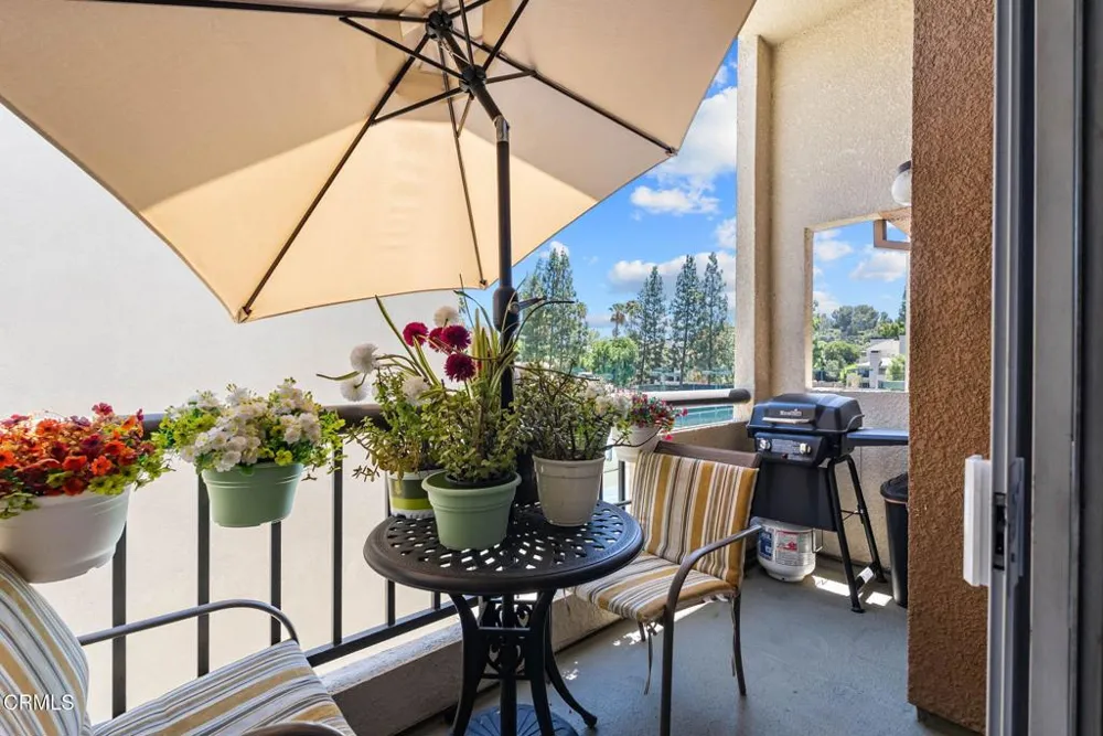 5565 Canoga Avenue #312 Woodland Hills, CA 91367