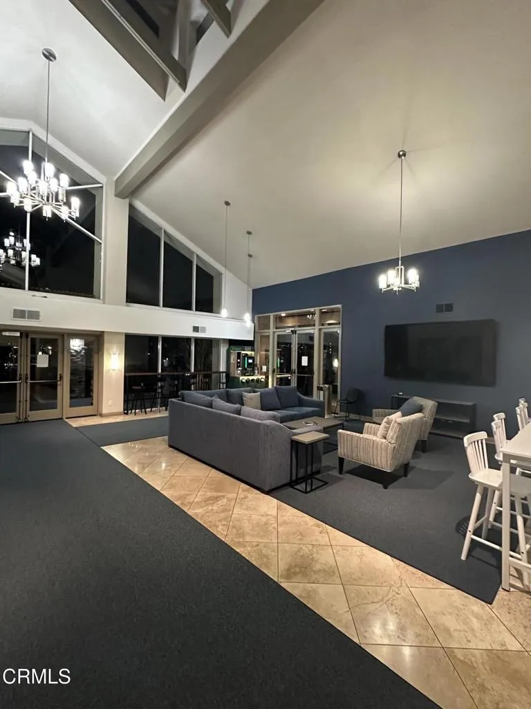 5565 Canoga Avenue #312 Woodland Hills, CA 91367