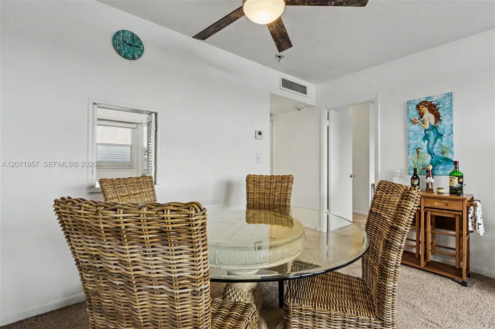 2223 Park Ln #314 Hollywood, FL 33021