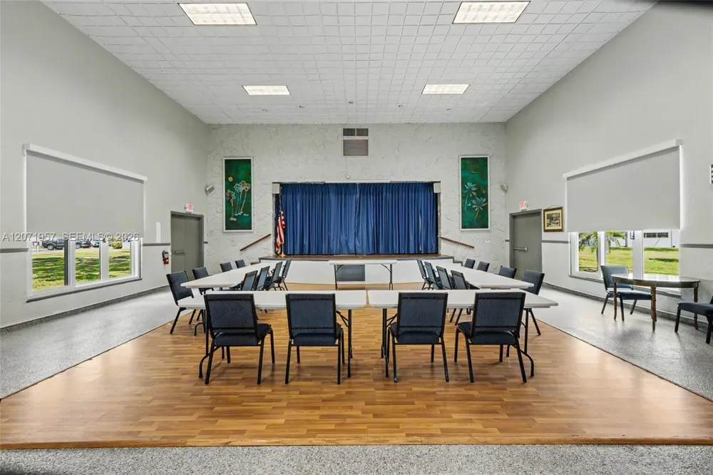 2223 Park Ln #314 Hollywood, FL 33021