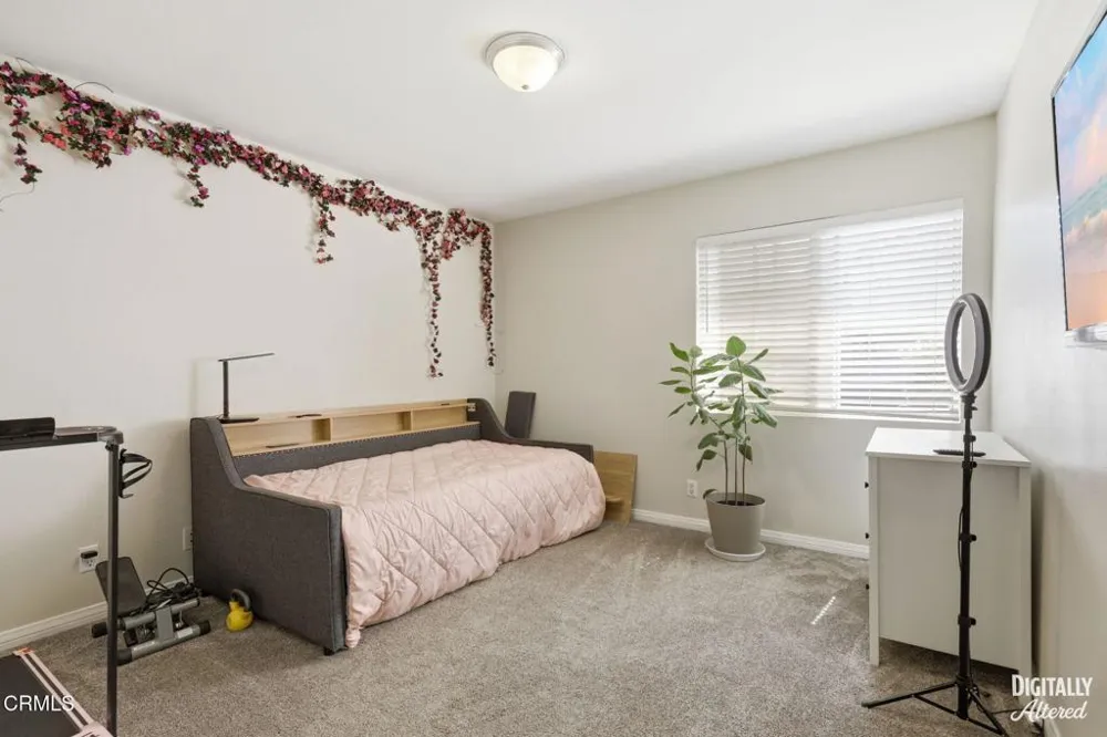 125 Via Solana Santa Paula, CA 93060