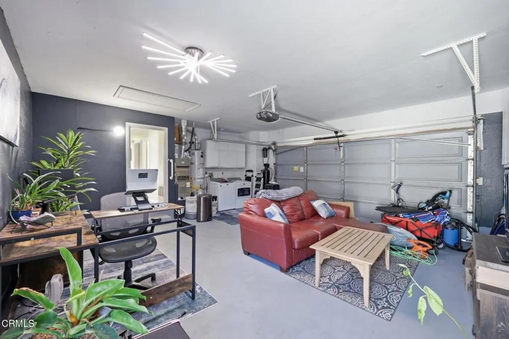 125 Via Solana Santa Paula, CA 93060