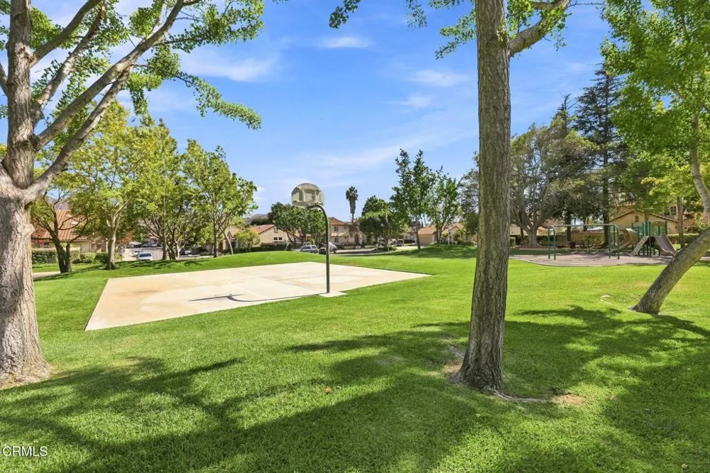 125 Via Solana Santa Paula, CA 93060