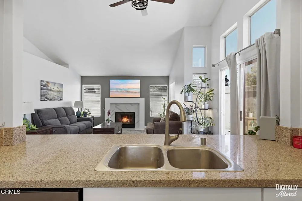 125 Via Solana Santa Paula, CA 93060