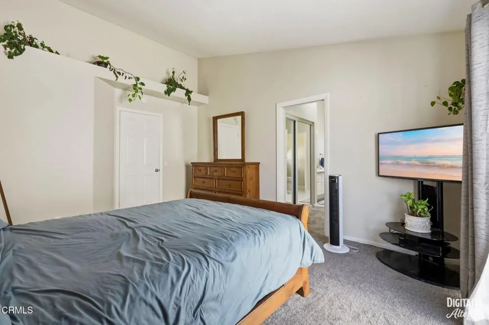 125 Via Solana Santa Paula, CA 93060