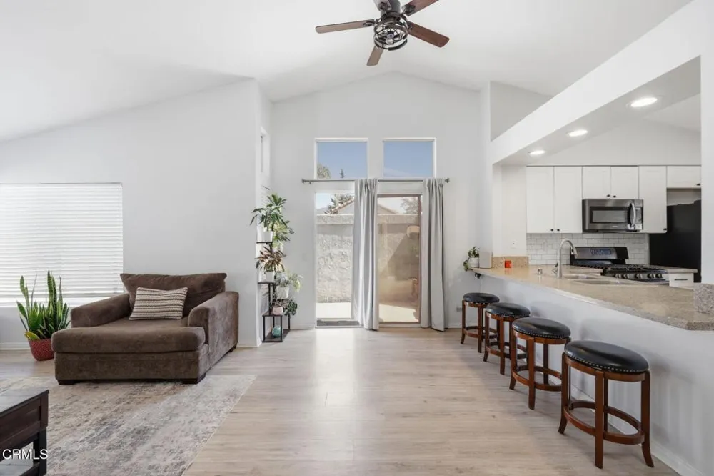 125 Via Solana Santa Paula, CA 93060