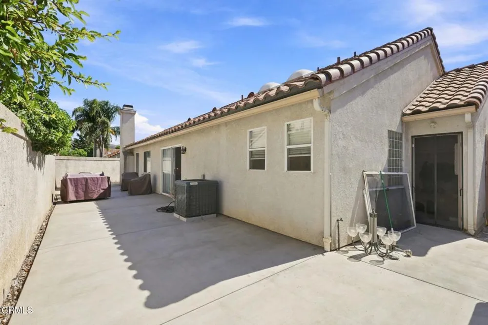 125 Via Solana Santa Paula, CA 93060