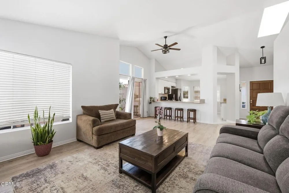 125 Via Solana Santa Paula, CA 93060