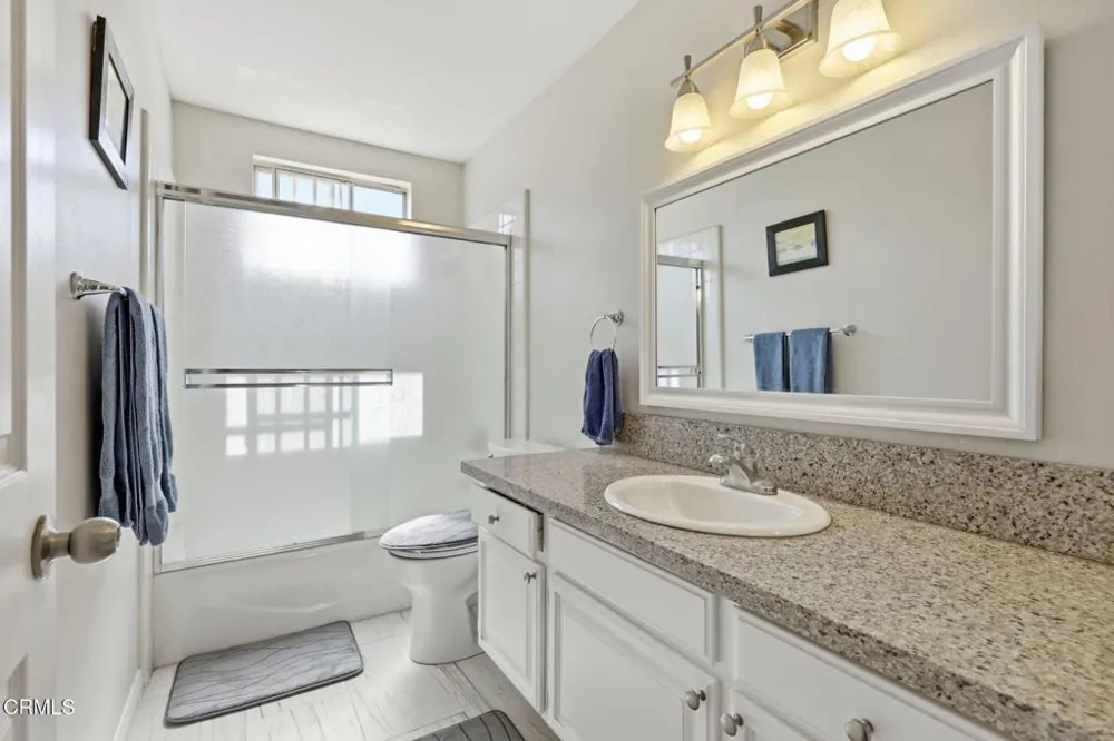 125 Via Solana Santa Paula, CA 93060