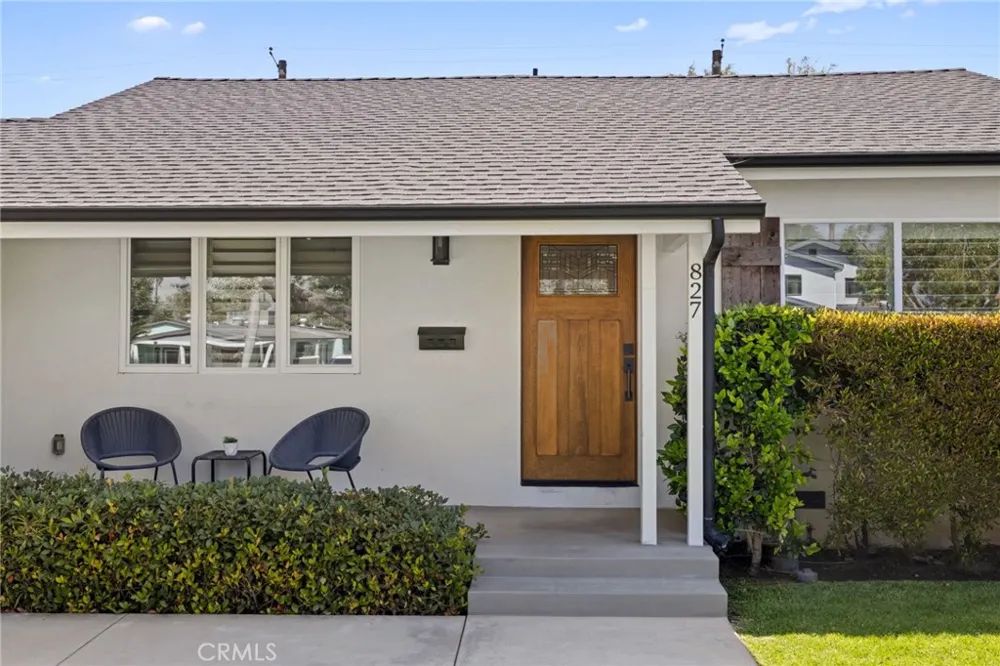 827 Lamer Burbank, CA 91506