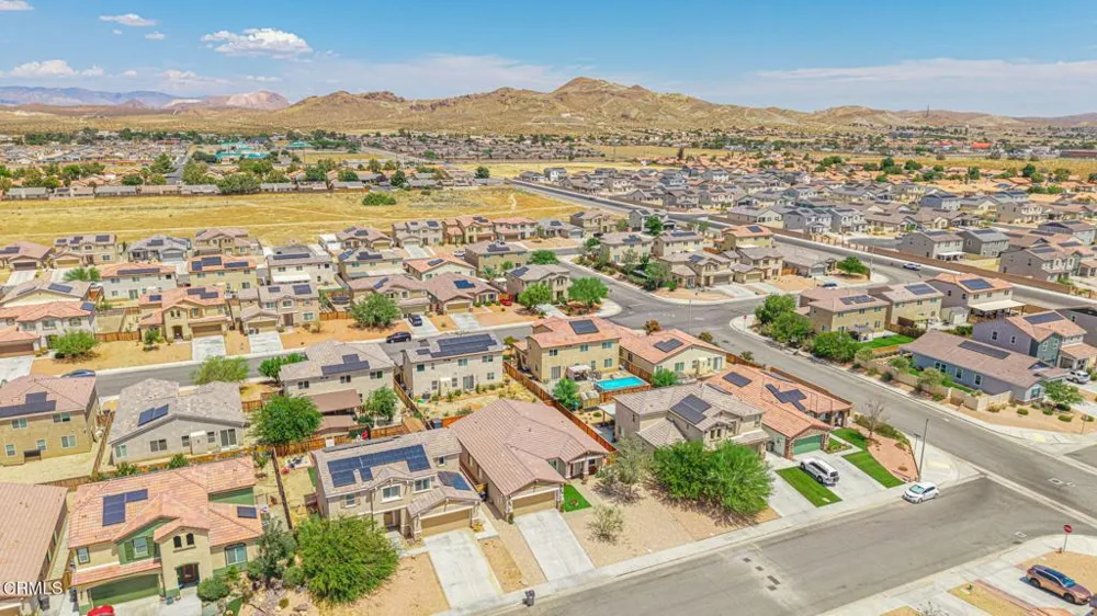 3559 Half Dome Avenue Rosamond, CA 93560