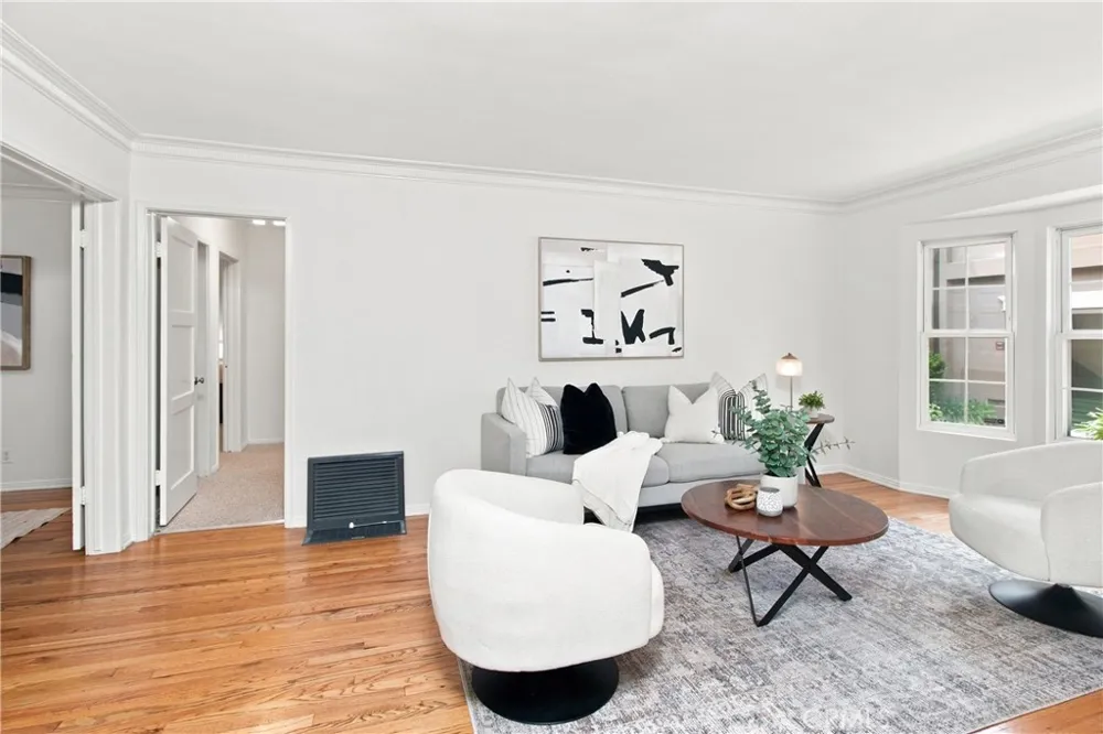 15034 Dickens Street #4 Sherman Oaks, CA 91403