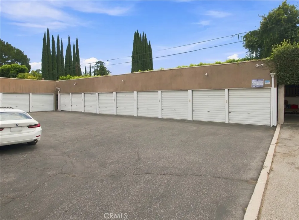 15034 Dickens Street #4 Sherman Oaks, CA 91403