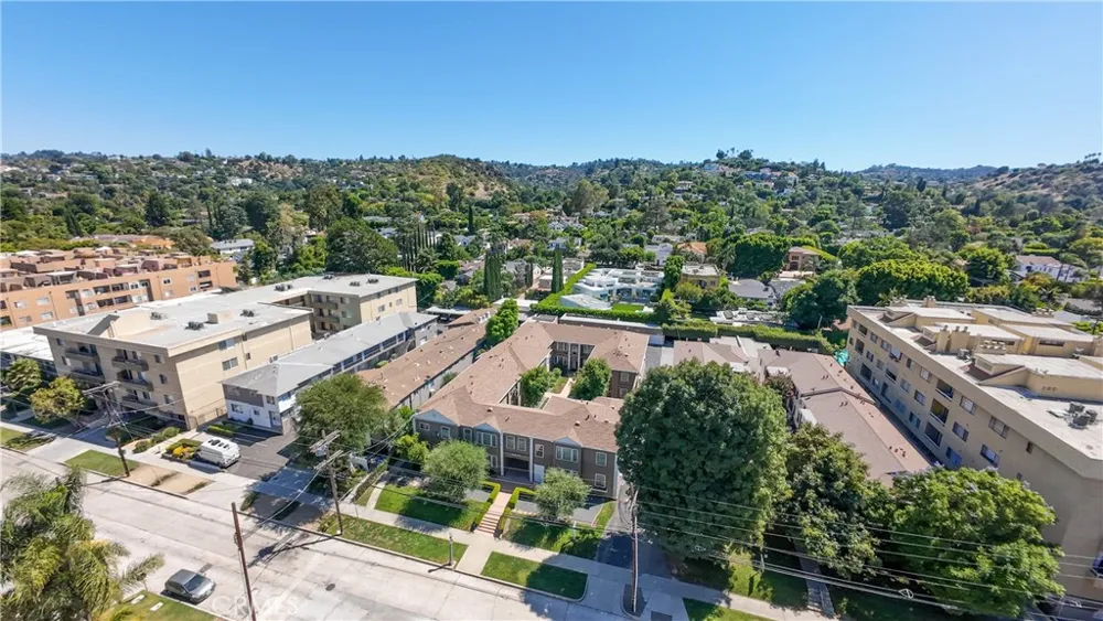 15034 Dickens Street #4 Sherman Oaks, CA 91403
