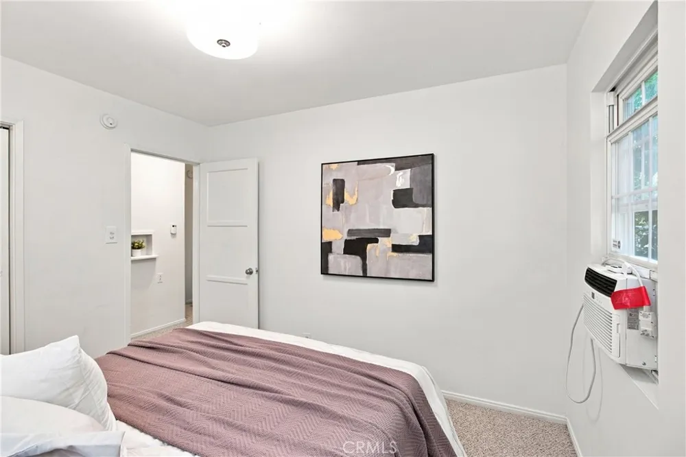 15034 Dickens Street #4 Sherman Oaks, CA 91403