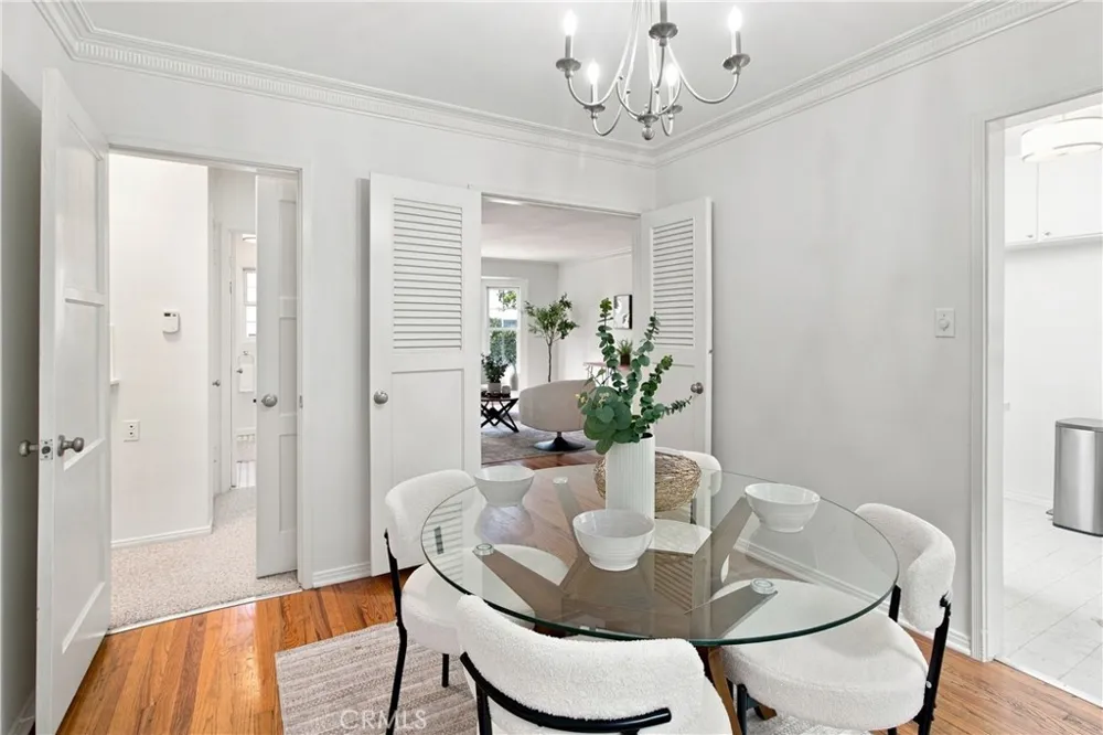 15034 Dickens Street #4 Sherman Oaks, CA 91403