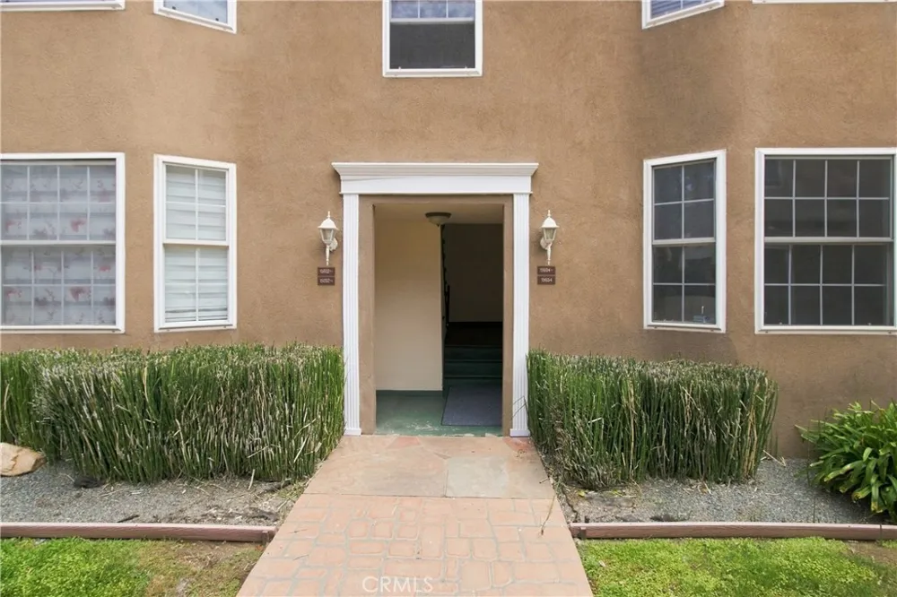 15034 Dickens Street #4 Sherman Oaks, CA 91403