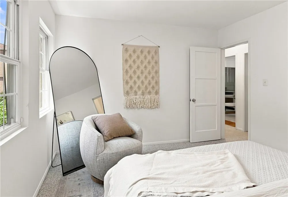 15034 Dickens Street #4 Sherman Oaks, CA 91403