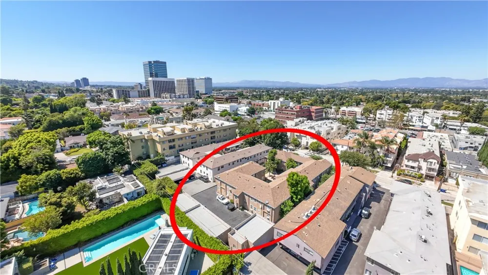 15034 Dickens Street #4 Sherman Oaks, CA 91403