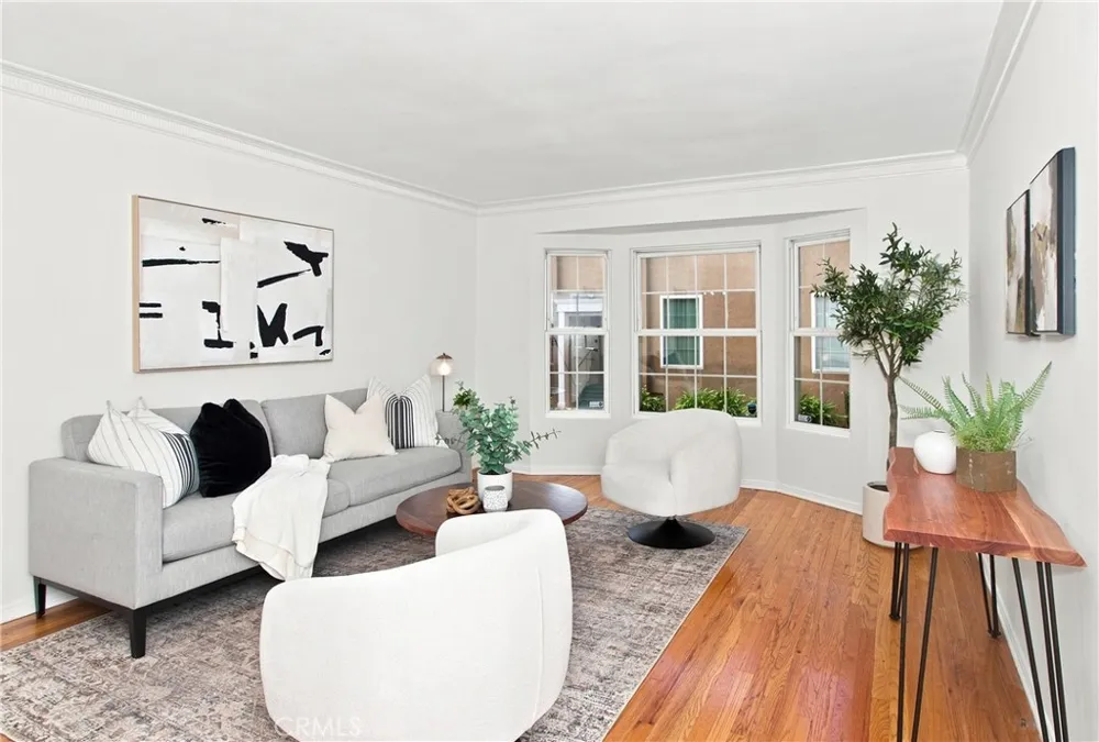 15034 Dickens Street #4 Sherman Oaks, CA 91403