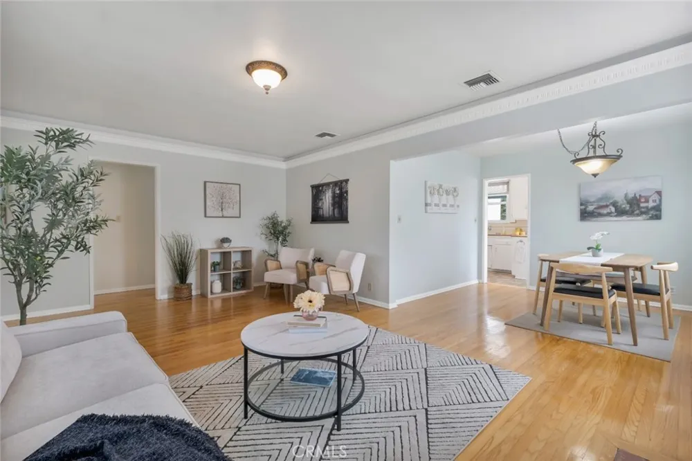 400 University Avenue Burbank, CA 91504
