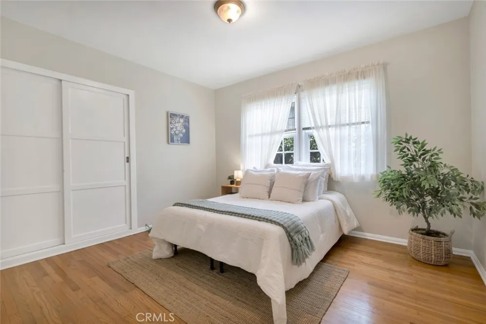 400 University Avenue Burbank, CA 91504