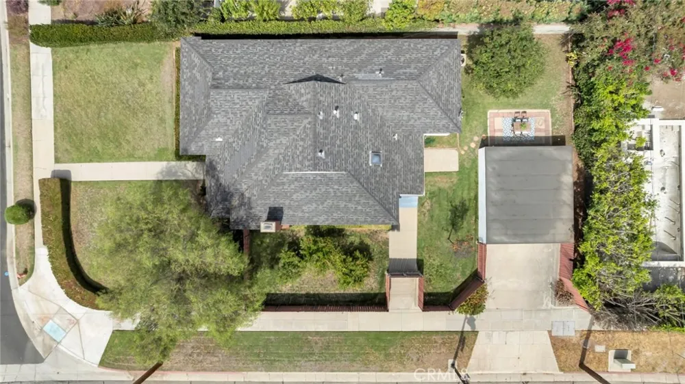 400 University Avenue Burbank, CA 91504