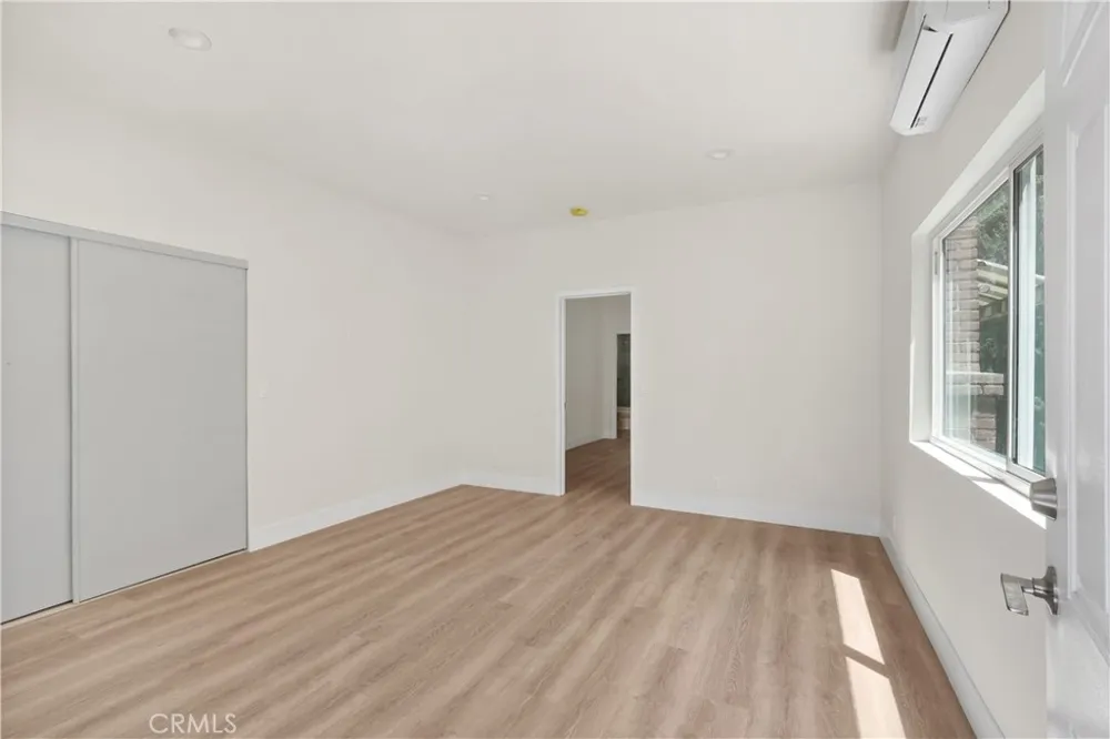 1530 Mariposa Hollywood, CA 90027