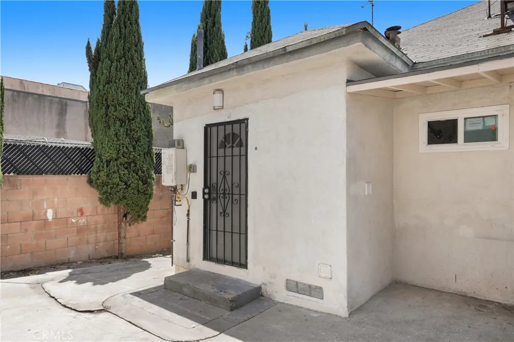 1530 Mariposa Hollywood, CA 90027